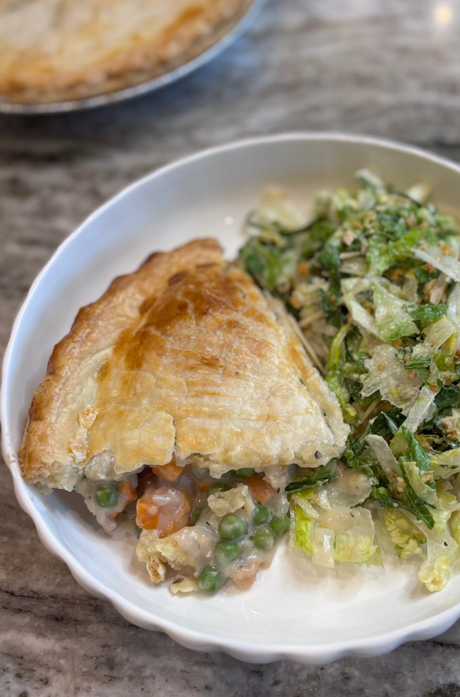 Read more about the article Homemade Chicken Pot Pie: A Comforting Classic