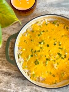 Read more about the article Creamy Chicken and Rice Skillet (One Pan, Six Ingredients)