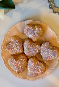 Read more about the article Easy Homemade Heart-Shaped Strawberry Strudels